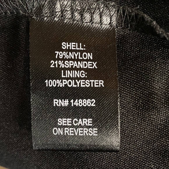 Torrid | Black Box Pleat Mesh Overlay Skirt Size 10 - Picture 4 of 5